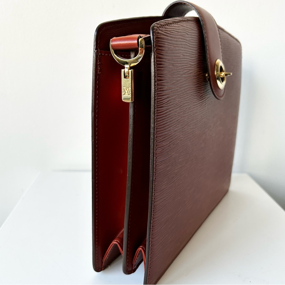 Louis Vuitton Vintage Capucines - Picture 6 of 17